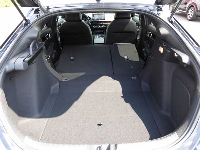 Honda Civic e: HEV 2.0 i-MMD Hybrid Sport