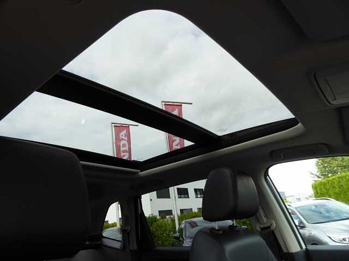 Honda CR-V Hybrid e:HEV 2.0 i-MMD 2WD Elegance / AHK